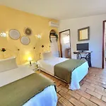 Casa Da Mae * Salir