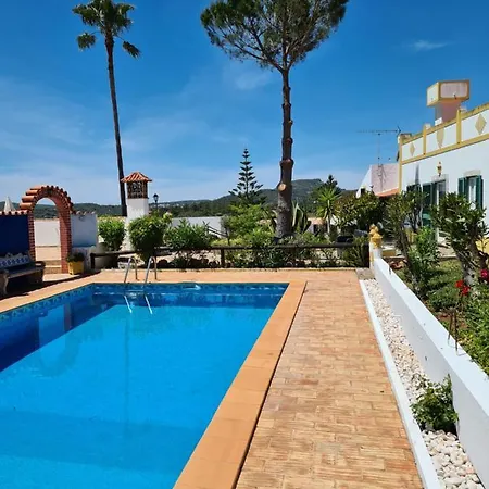 Casa Da Mae Lodge *