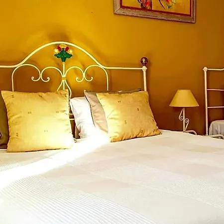 Casa Da Mae