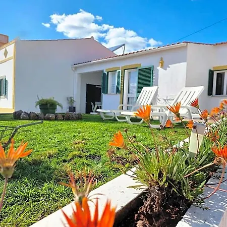 Casa Da Mae Salir