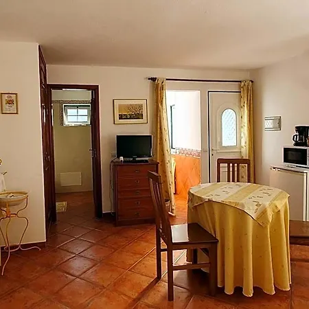 Casa Da Mae * Salir